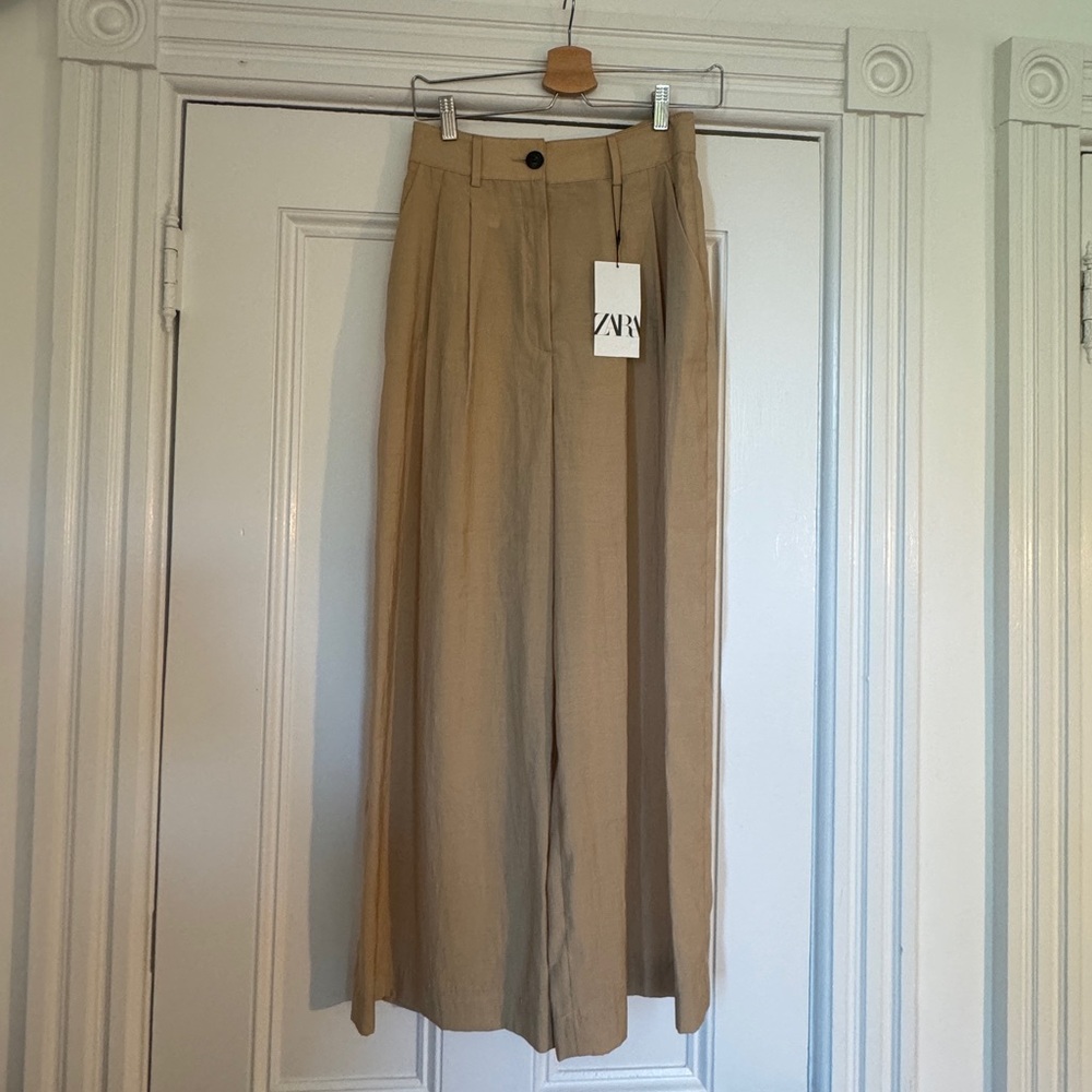 NWT Zara wide leg pleated pants